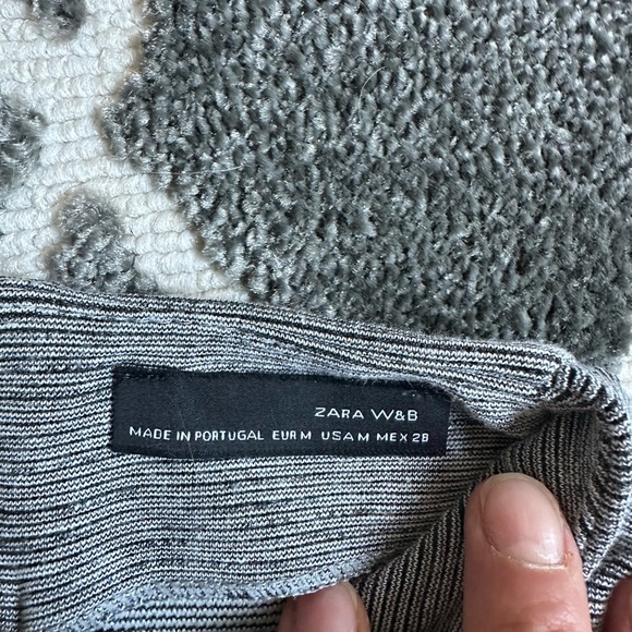 Elegant Gray Women's Dress - Picture 4 of 5